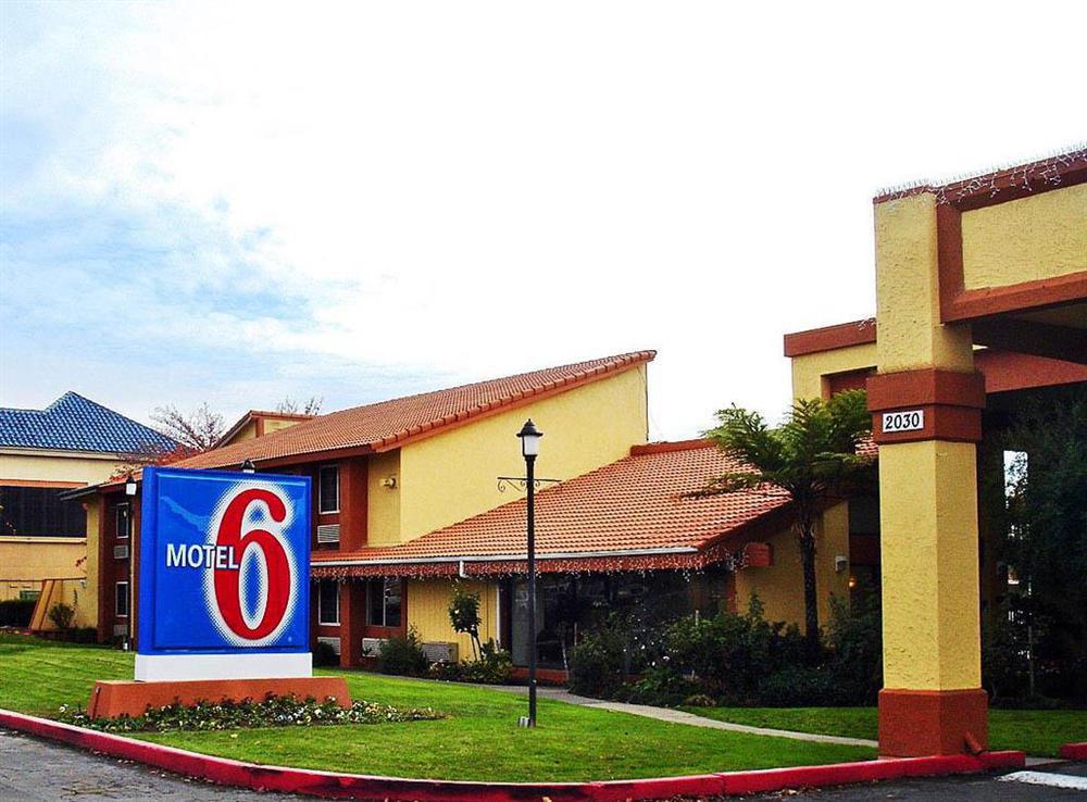 Motel 6 Cal Expo ซาคราเมนโต ภายนอก รูปภาพ